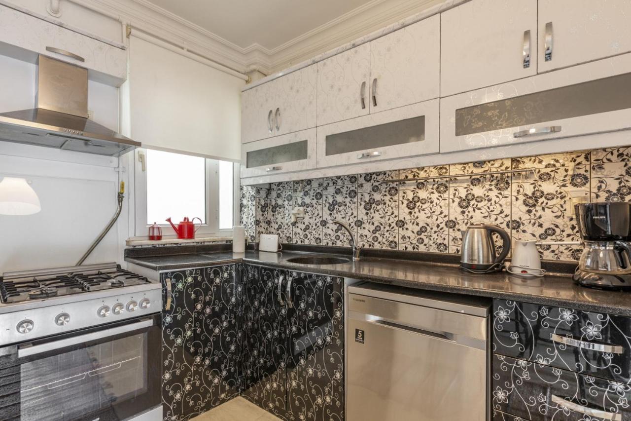 Charming Besiktas Flat With A Lovely Terrace Appartement